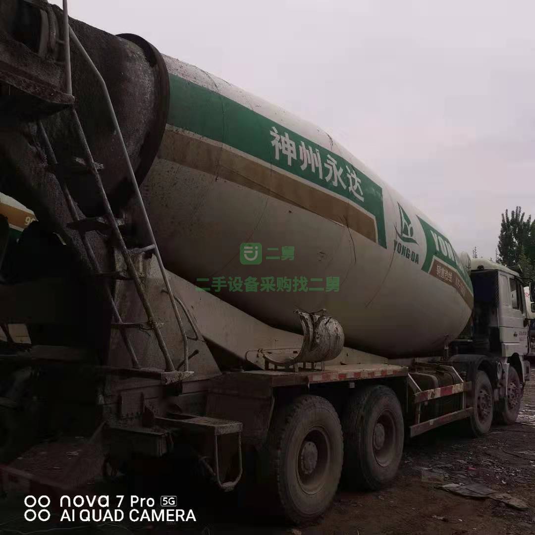出售一臺17年德龍大20方攪拌車濰柴發動機，375馬力