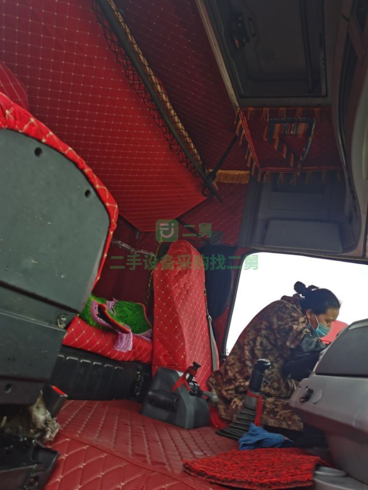 出售19年的歐曼EST510馬力牽引車