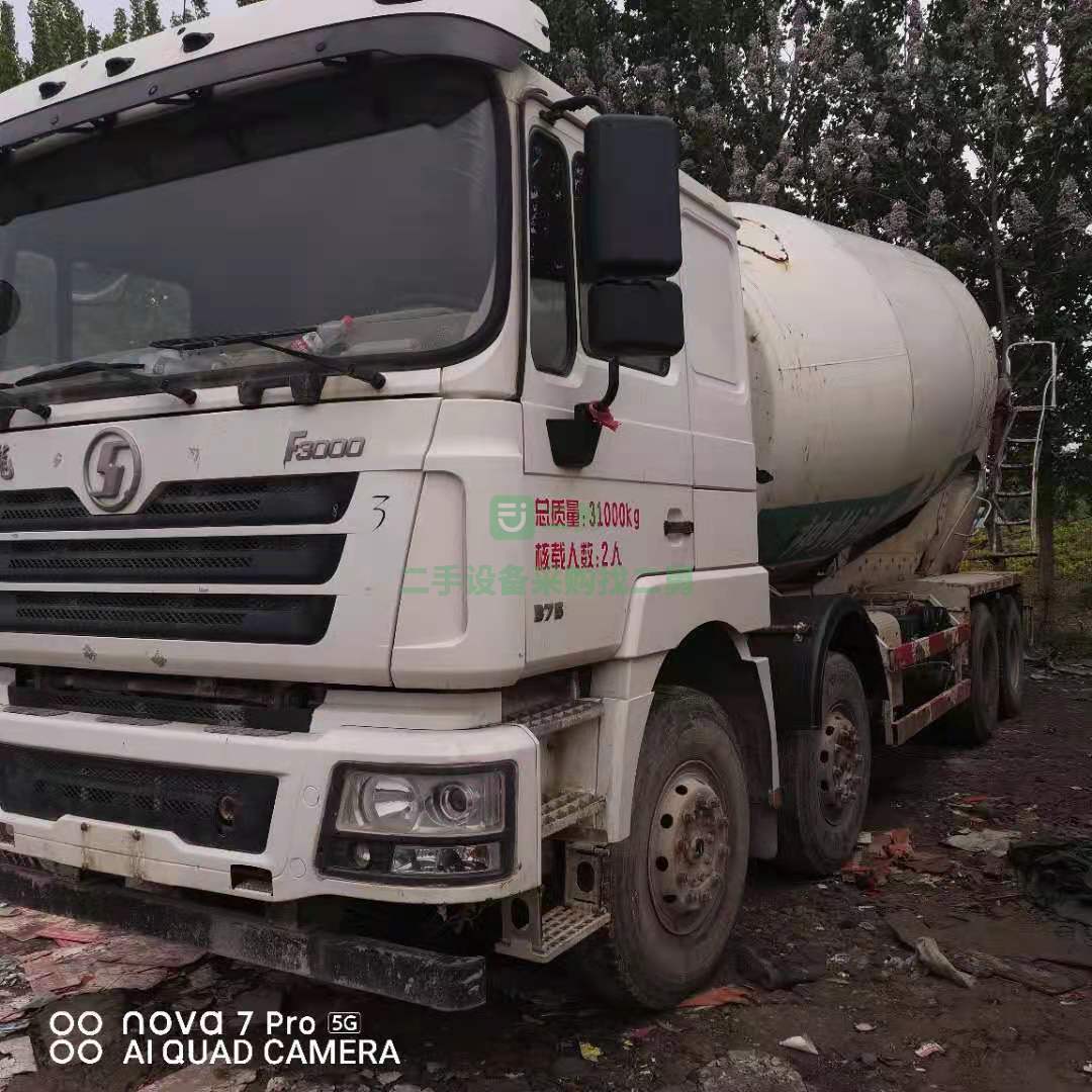 出售一臺17年德龍大20方攪拌車濰柴發動機，375馬力