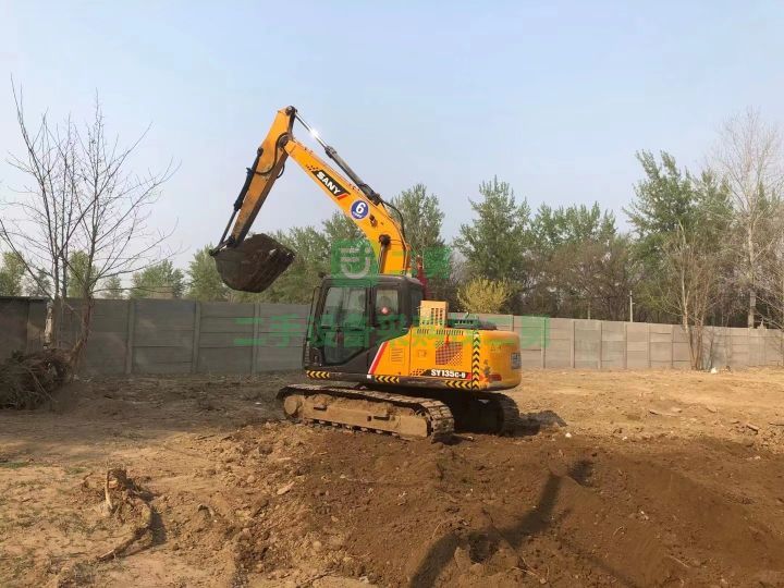 河北出售二手九成新的三一135－9挖掘機