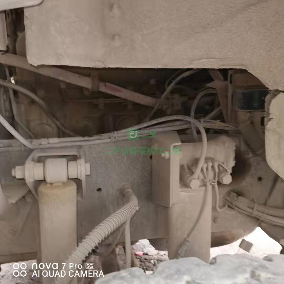 出售一臺13年德龍大12方攪拌車，濰柴發動機