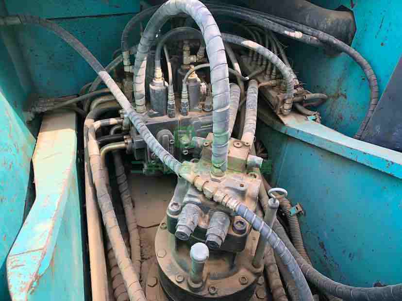 北京出售二手八成新的神鋼200超8挖掘機