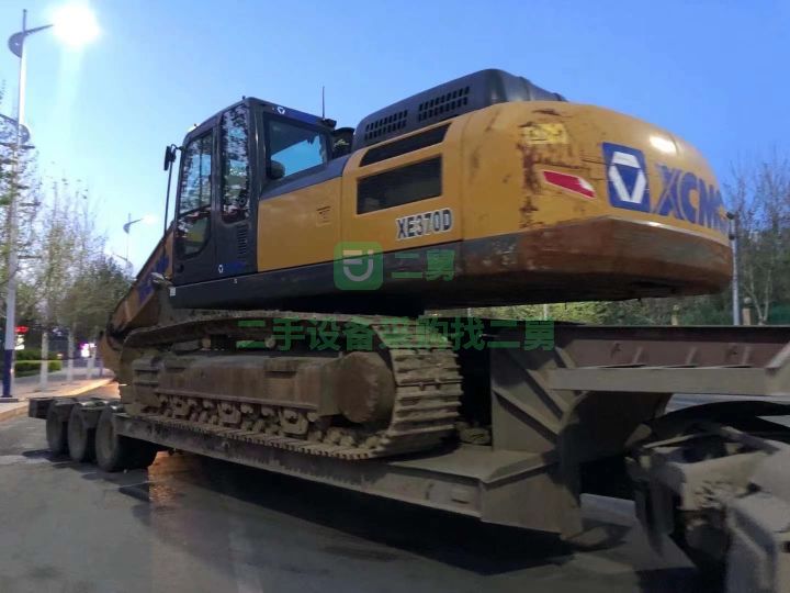 出售徐工370D挖掘機準新車手續齊全實表1509H保真