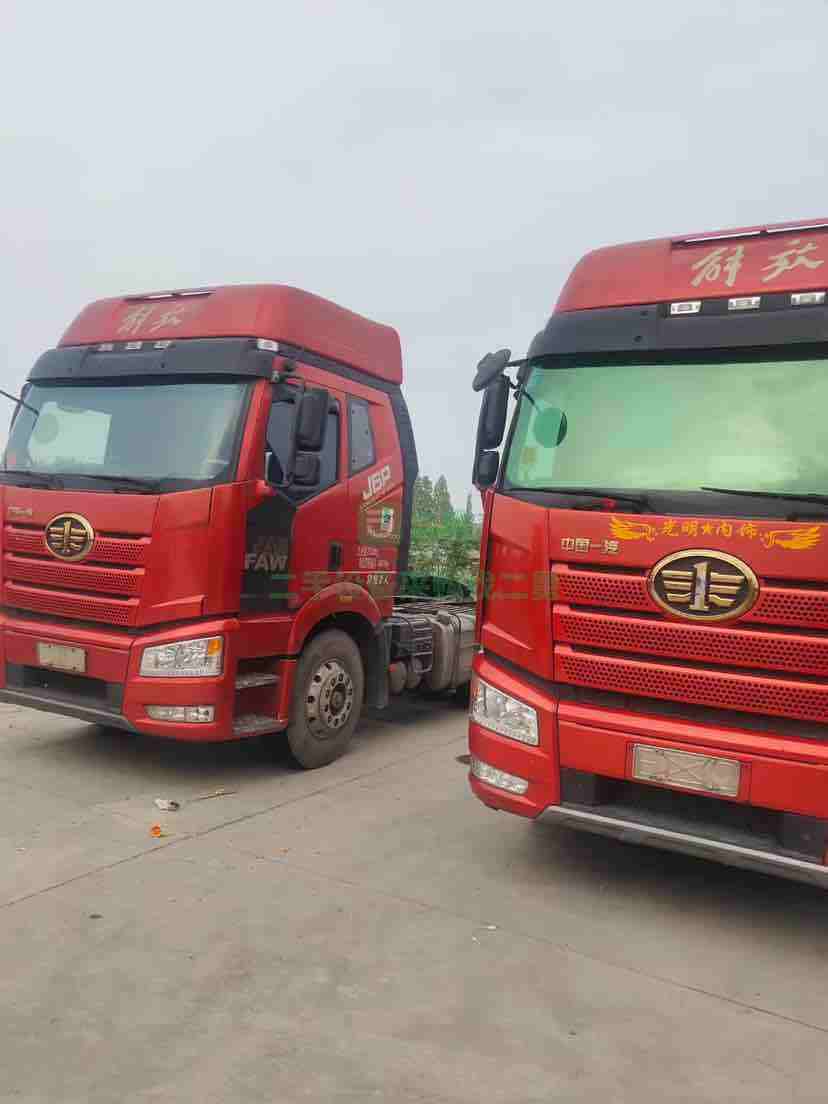 出售二臺解放J6P牽引車，18年5月份上戶，國五，馬力500，