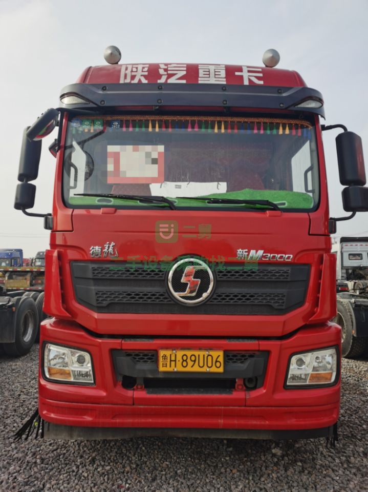 出售德龍新M3000牽引車一輛，375馬力