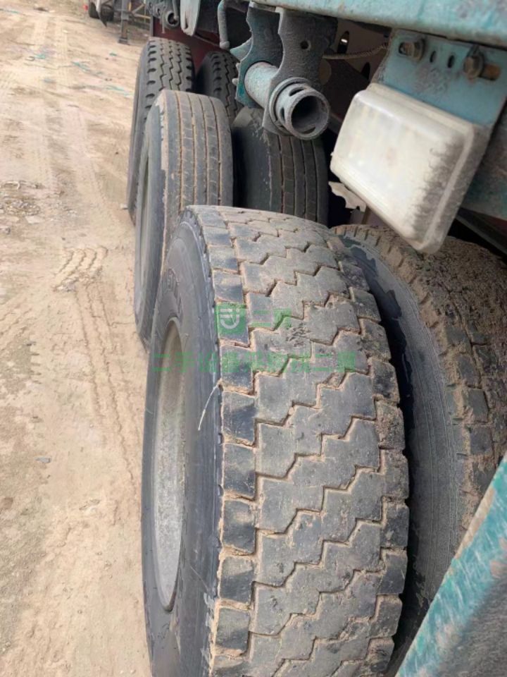出售牽引車15年5月捍衛350，大精品