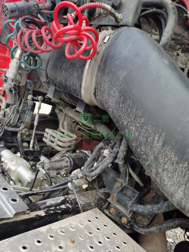 出售歐曼EST510馬力牽引車，四步臺階