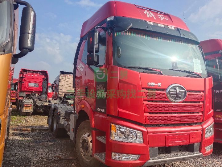 出售2020年上戶460馬力，J6P牽引車。