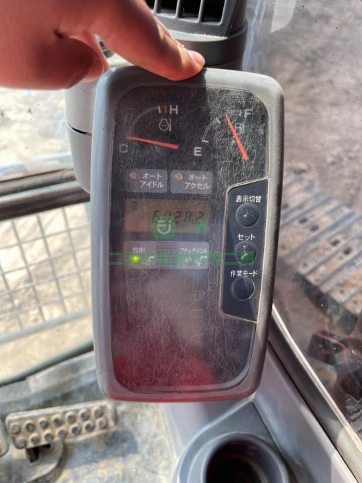 出售二手的14年的日立130-6挖掘機