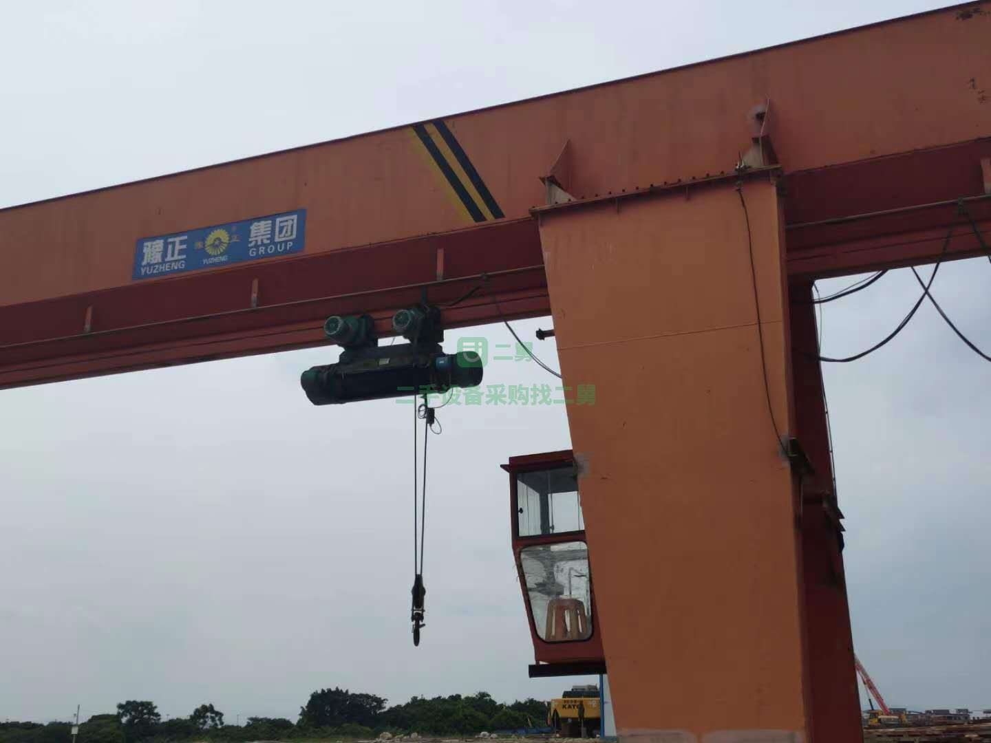 低價(jià)出售二手5噸龍門吊起重機(jī)