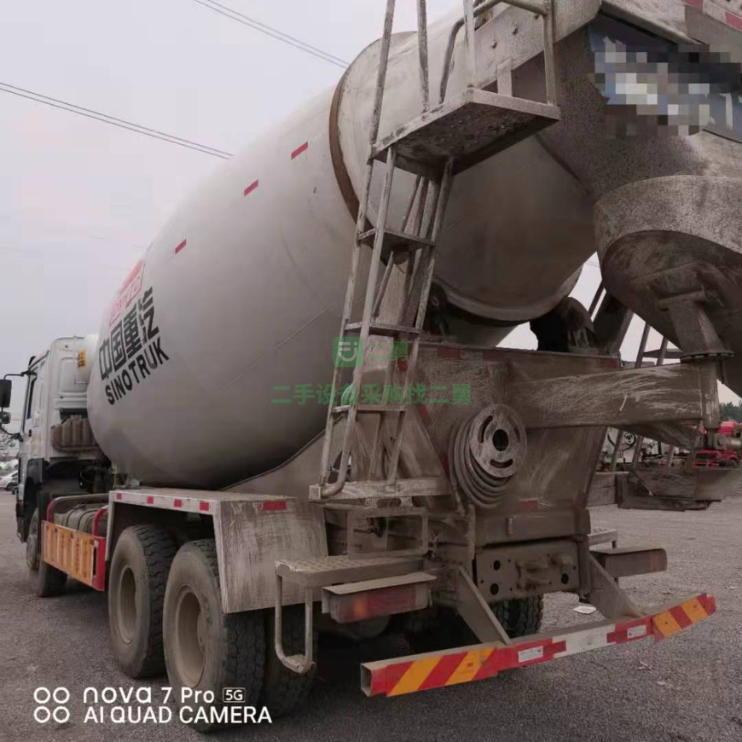 出售一臺18年國五豪沃大14方攪拌車，唐鴻上裝