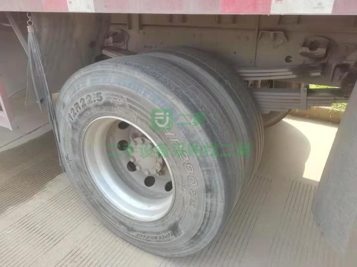 東風天龍前四后四箱車，245馬力，18年3月，帶駐車空調全保