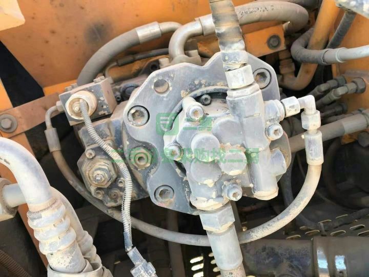 出售二手八成新的三一135-9挖掘機