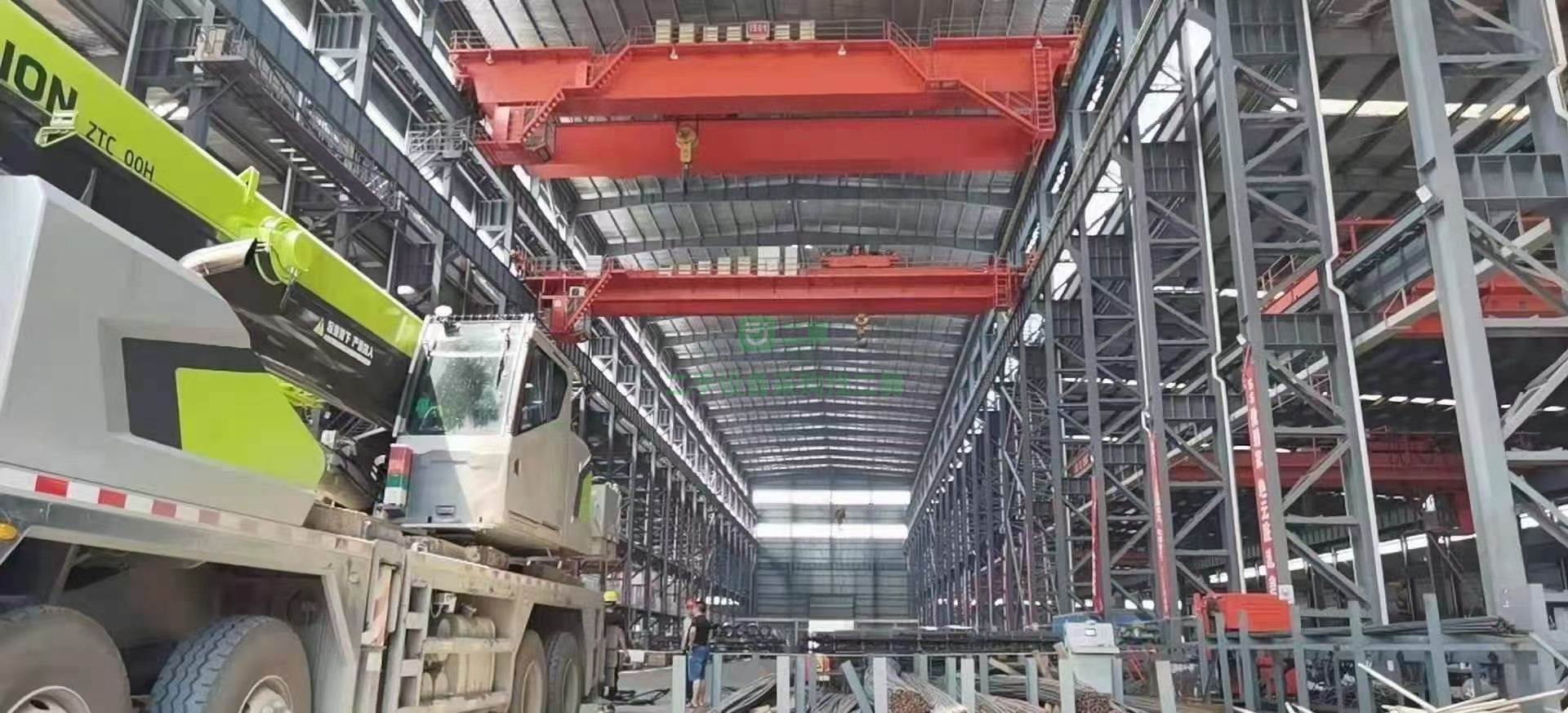 出售二手室內150噸雙梁起重機