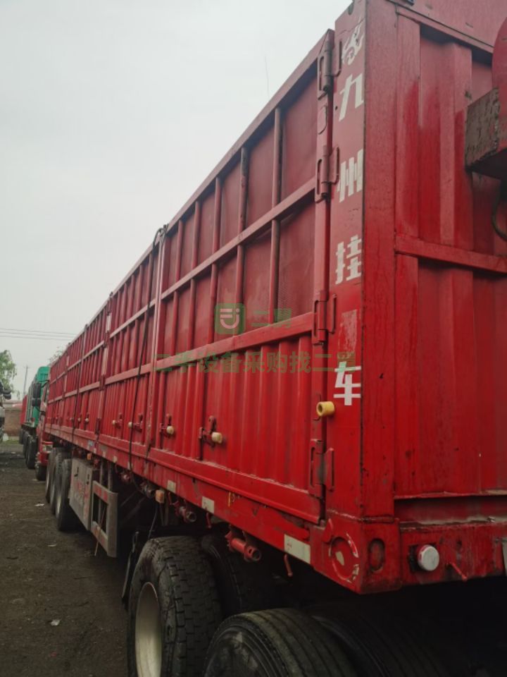 出售九成新的13米九洲直板半掛車
