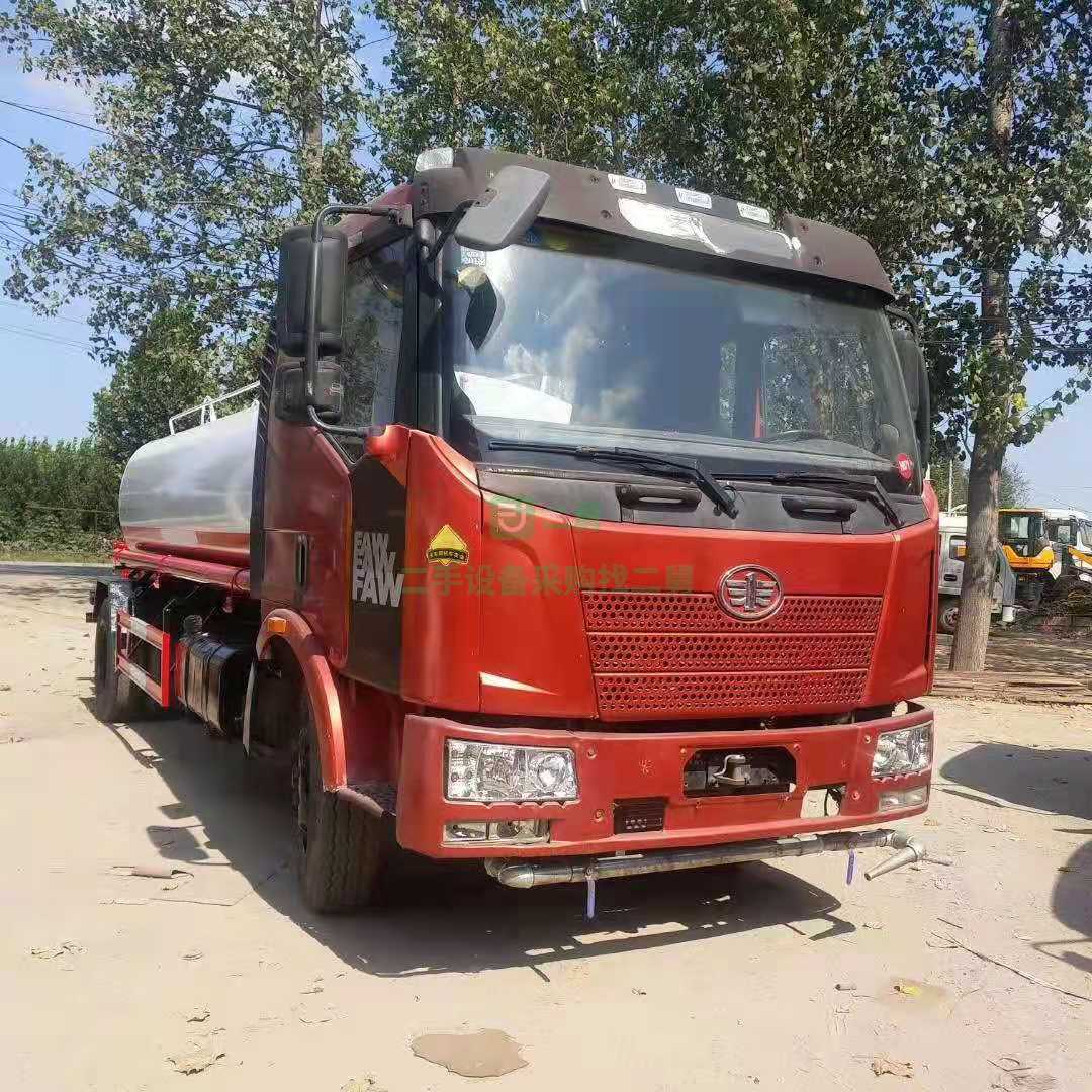 出售解放帶手續12立方灑水車