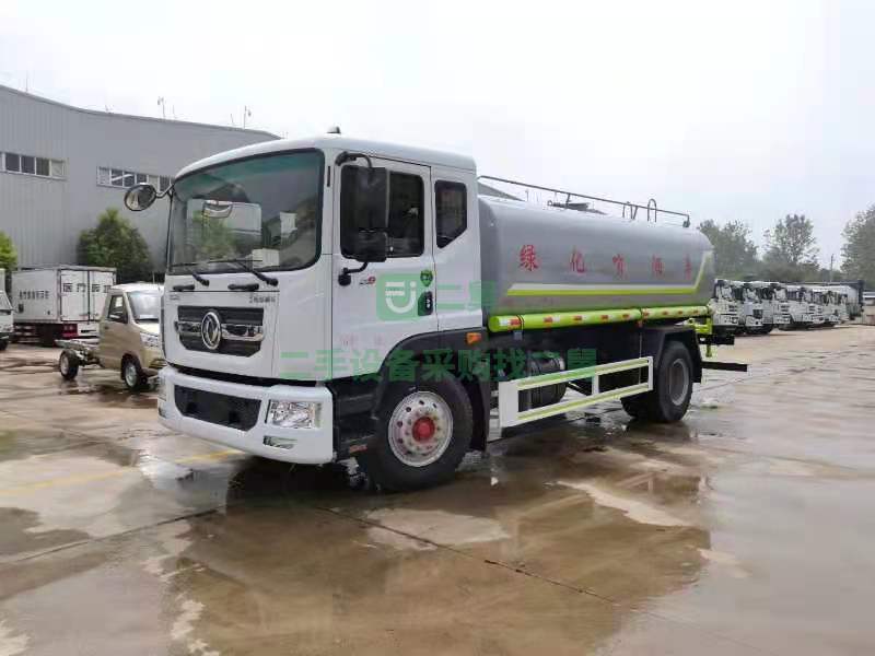 提供質保出售一輛20年的12方灑水車