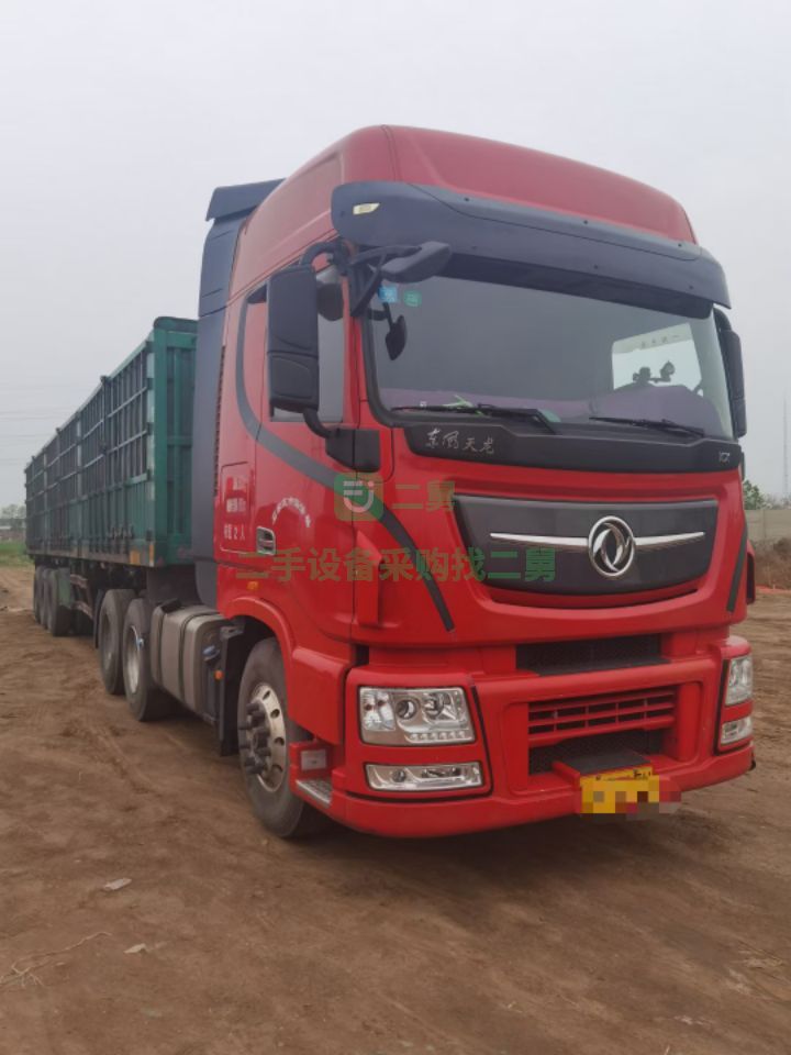 出售牽引車(chē)最新款兩年10個(gè)月天龍旗艦520雙曲，車(chē)況精品