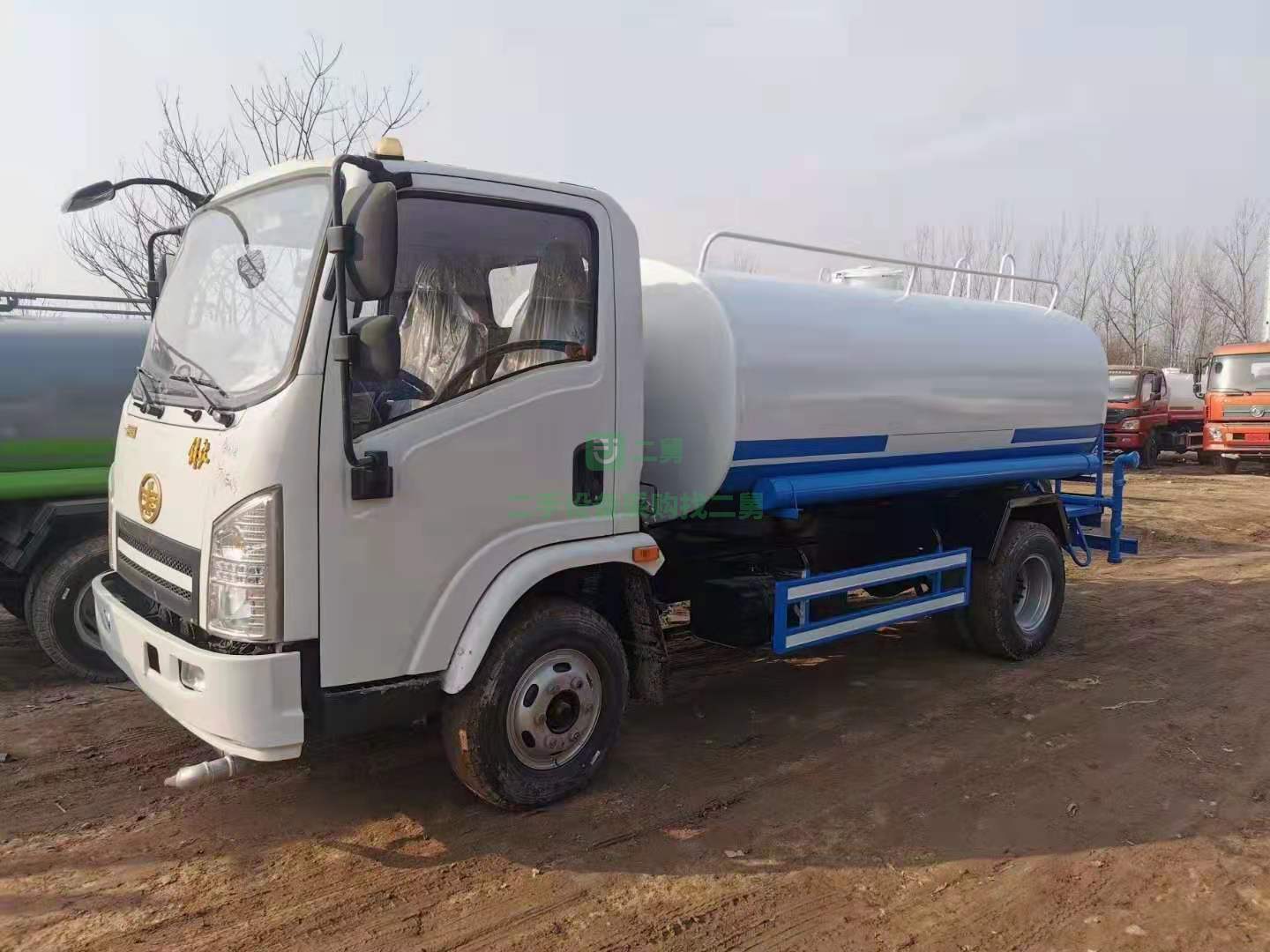 出售質保一年的一汽解放6立方灑水車