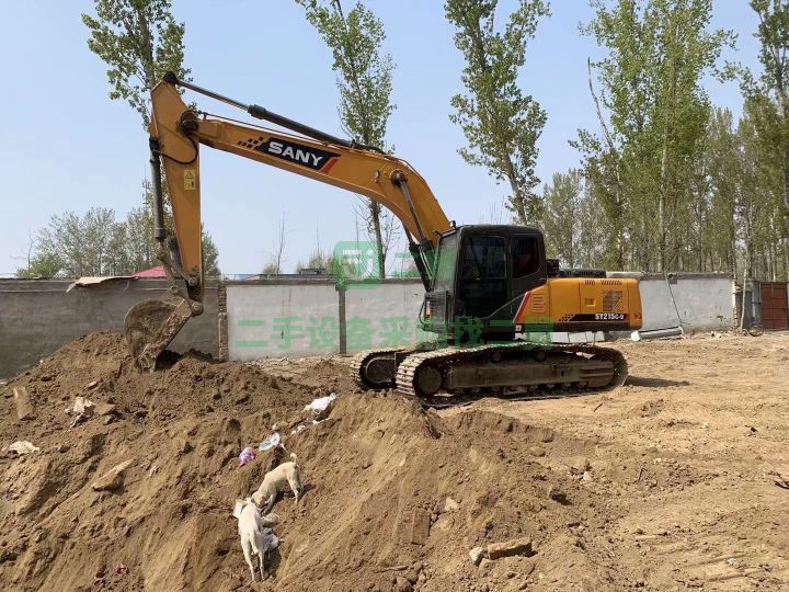 出售土方三一215挖掘機(jī)不漏油