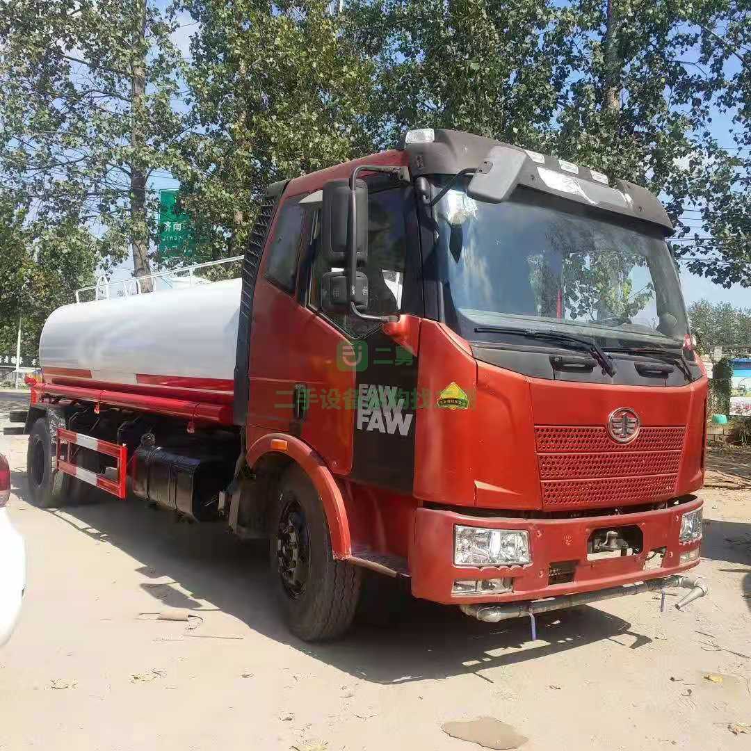 出售解放帶手續12立方灑水車