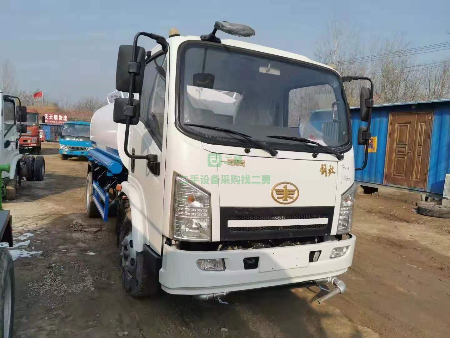 出售質保一年的一汽解放6立方灑水車