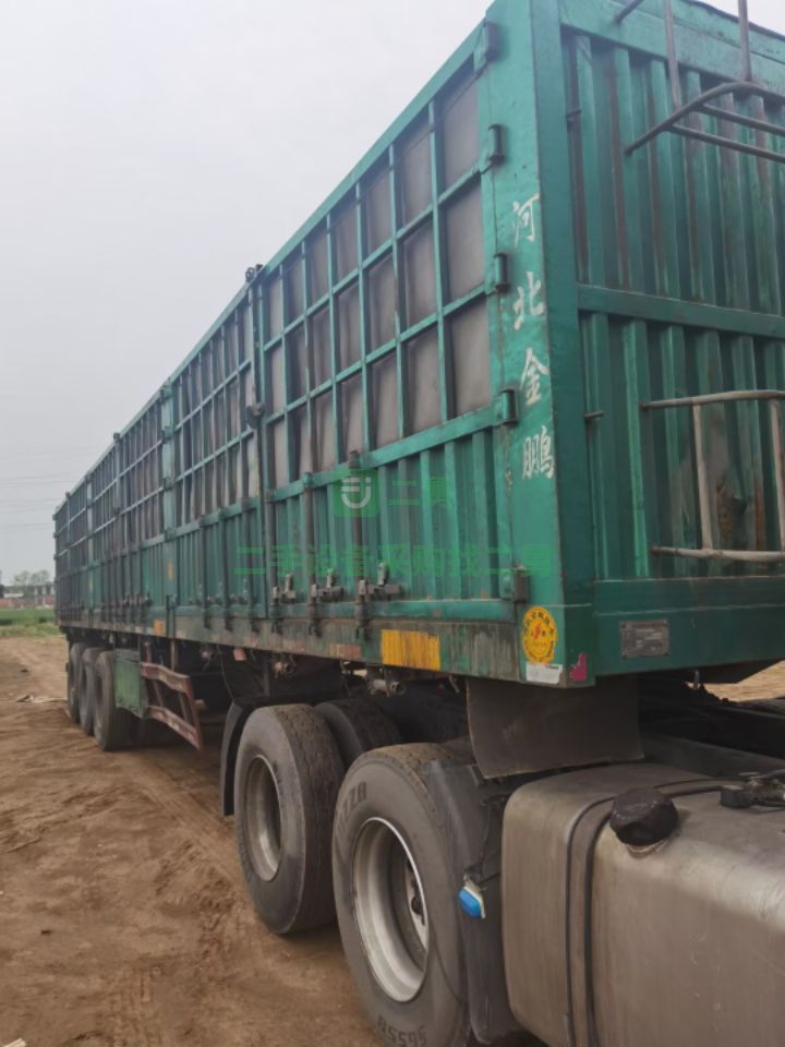 出售牽引車(chē)最新款兩年10個(gè)月天龍旗艦520雙曲，車(chē)況精品