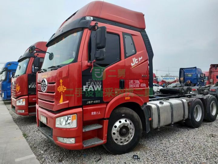 出售二手九成新的解放J6P/460馬力牽引車