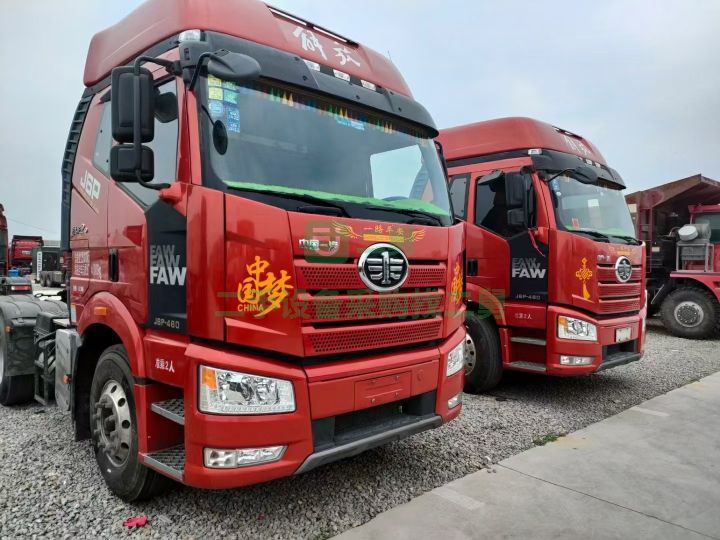 出售二手九成新的解放J6P/460馬力牽引車