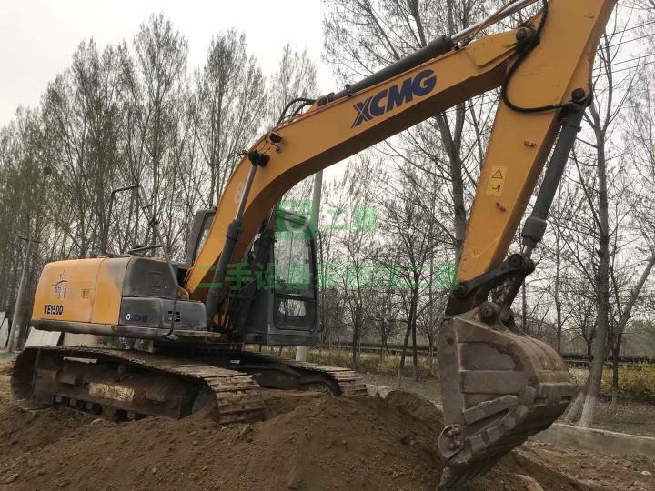 出售二手八成新的徐工150挖掘機