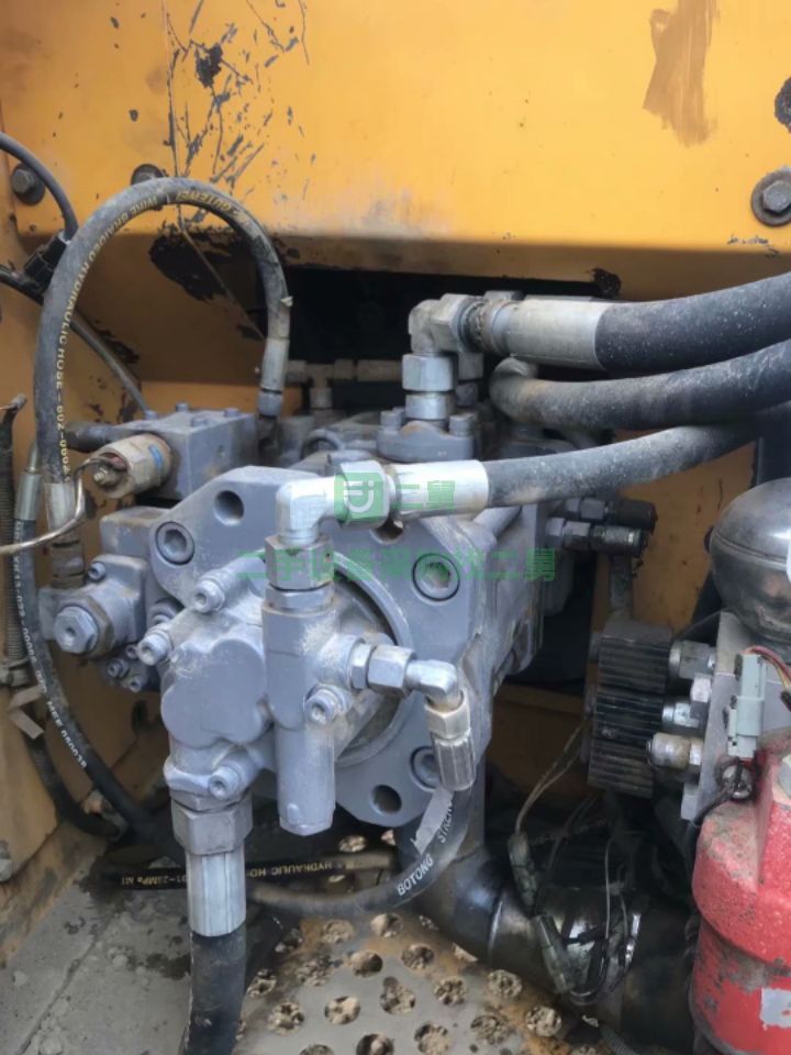 出售二手八成新的徐工150挖掘機