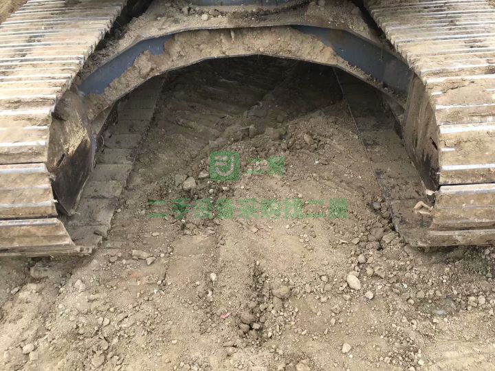 出售二手八成新的徐工150挖掘機