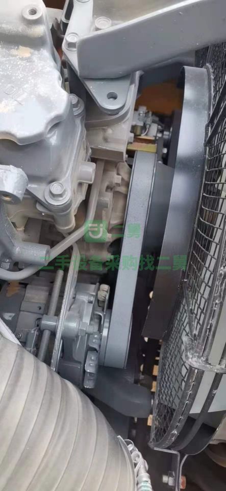 河北出售二手的雷沃220E2挖掘機，120小時準新車，手續齊