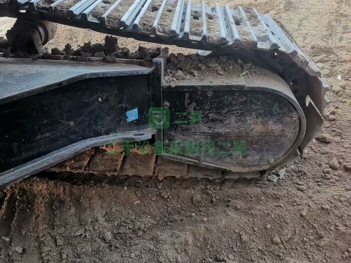 出售二手的八成新的日立270-3挖掘機
