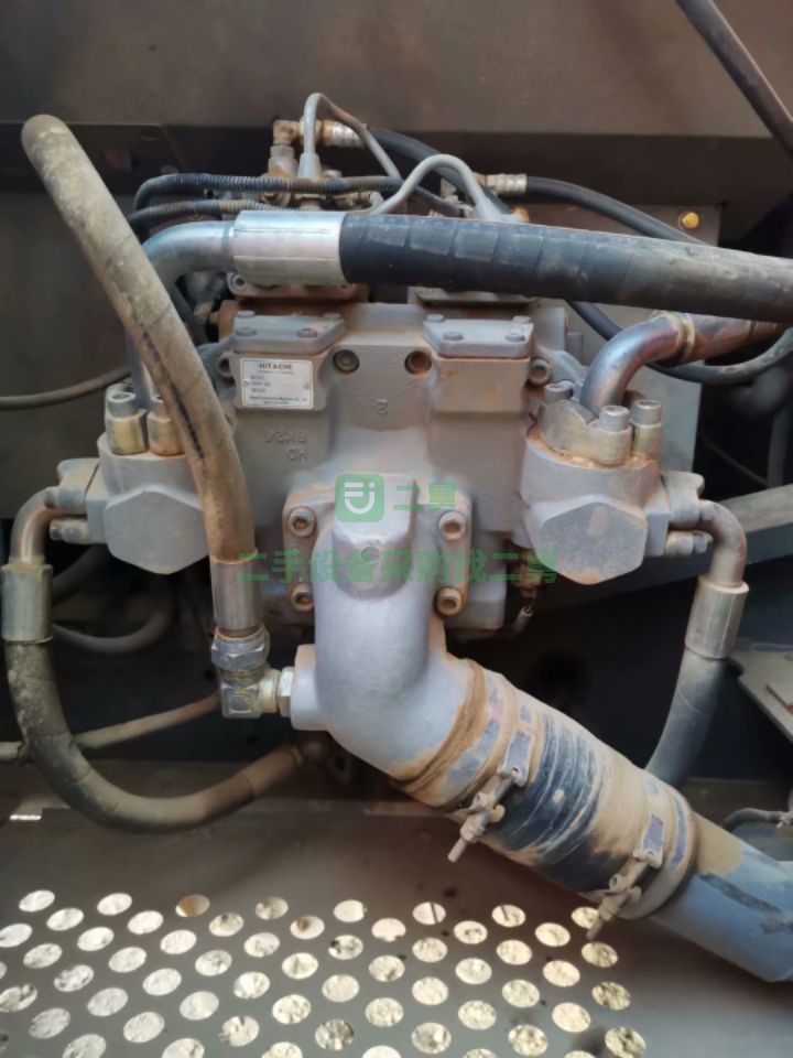 出售二手的八成新的日立270-3挖掘機