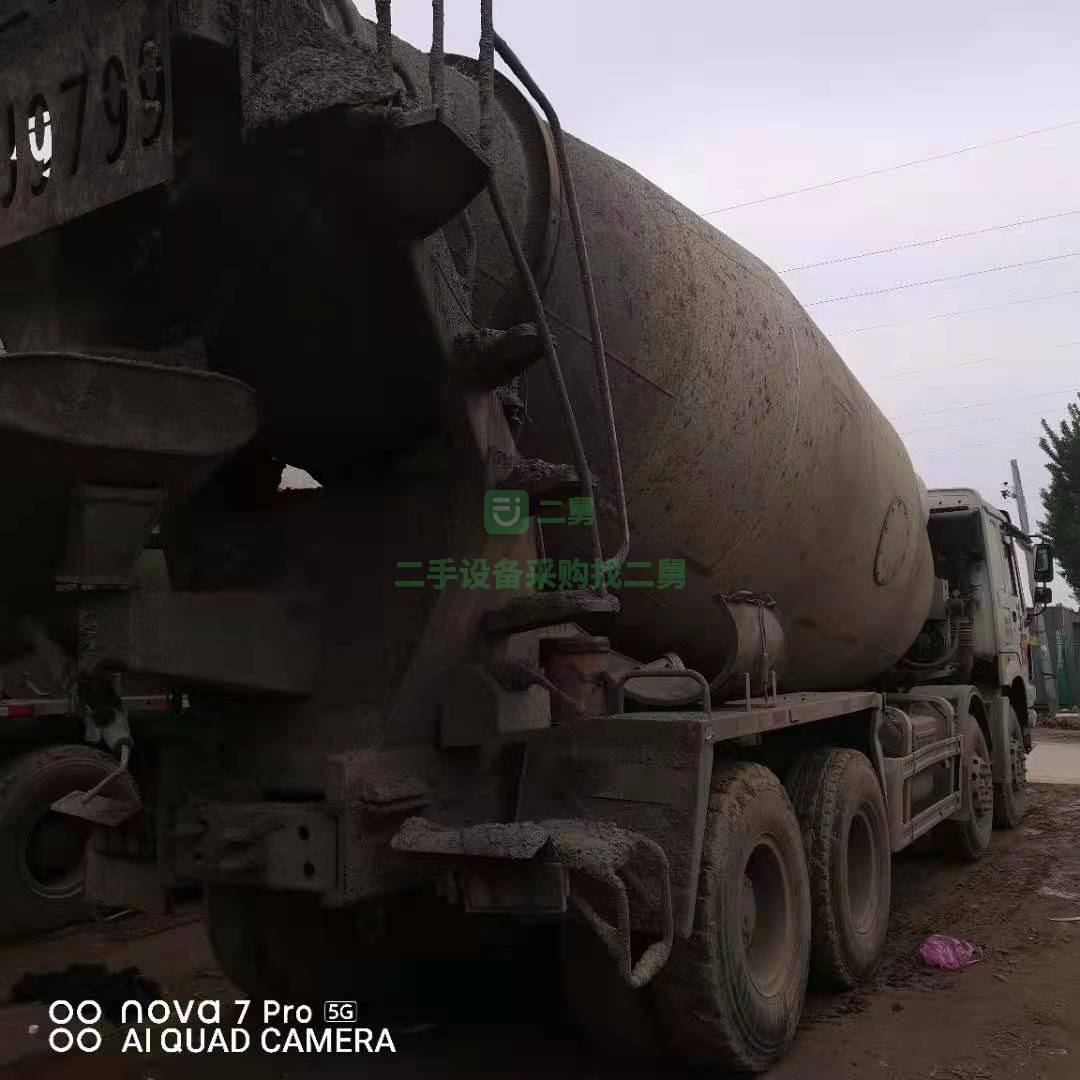 出售一臺13年18方豪沃攪拌車，正干活車，重汽發動機
