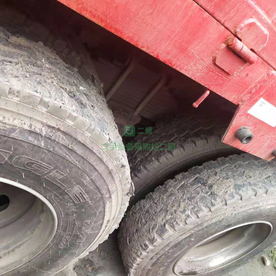 出售一臺新到18年前四后八9.6米平板貨車，車況精品不是原版退雙倍