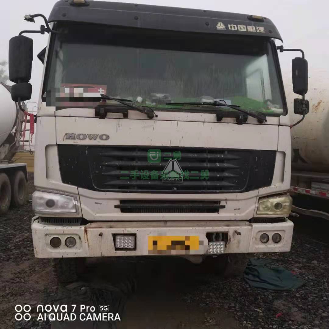 出售一臺13年20方豪沃?jǐn)嚢柢嚕瑏喬厣涎b 車況板板正正