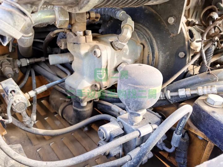 出售自己干活車雷沃65挖掘機