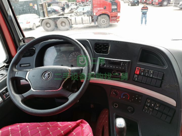 出售一臺(tái)18年德龍新M3000，430馬力牽引車