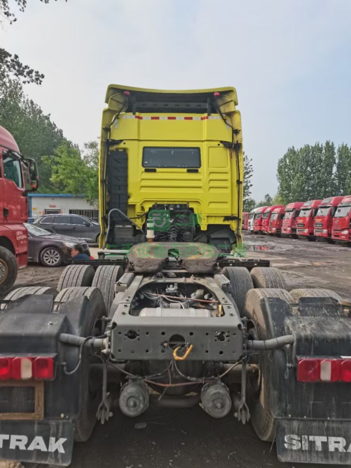 出售18年7月汕德卡牽引車-540馬力帶液緩 雙驅輕體國五