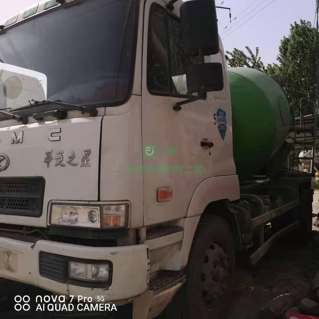 出售一臺(tái)18年國(guó)五華菱單橋8方罐攪拌車 160馬力
