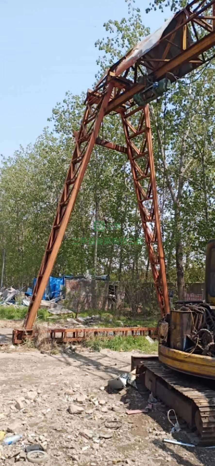 出售二手七成新的5噸龍門吊