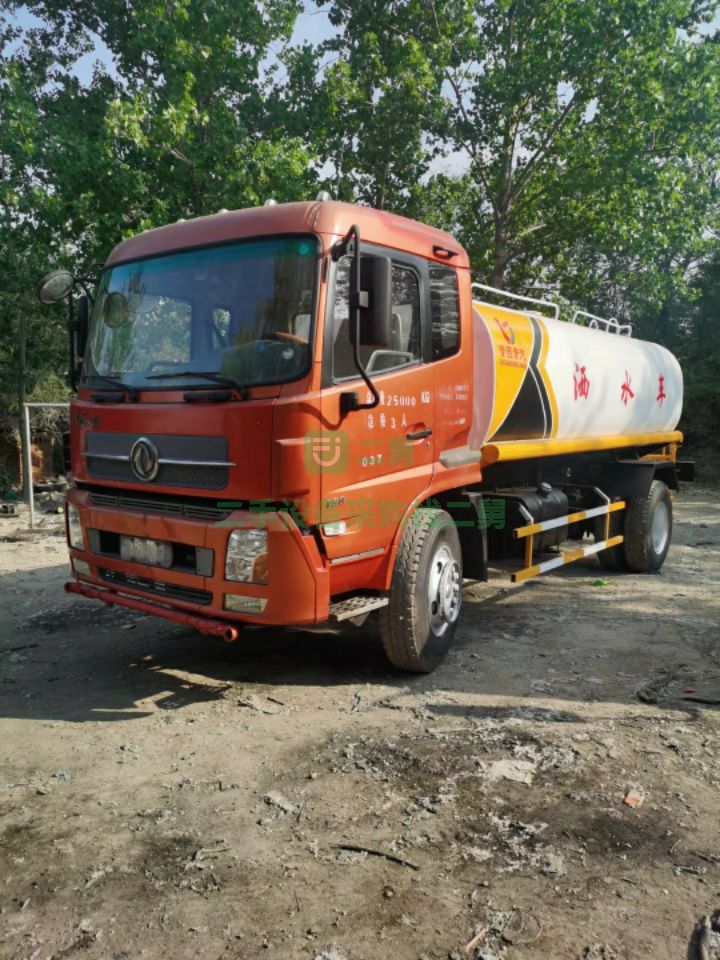 出售二手九成新的東風天錦灑水車