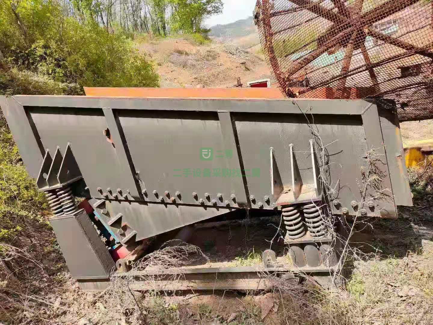 出售一套鼎力三件套礦山設備1308重錘配套160千瓦電機破碎機