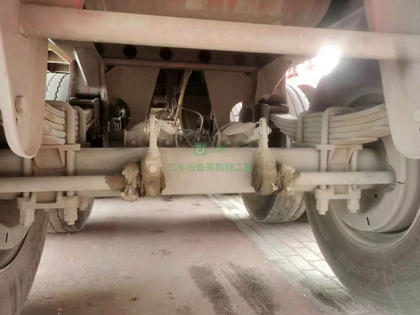 出售一臺中集天俊標箱半掛車，18年6月上戶13米/2.55，僅此一臺