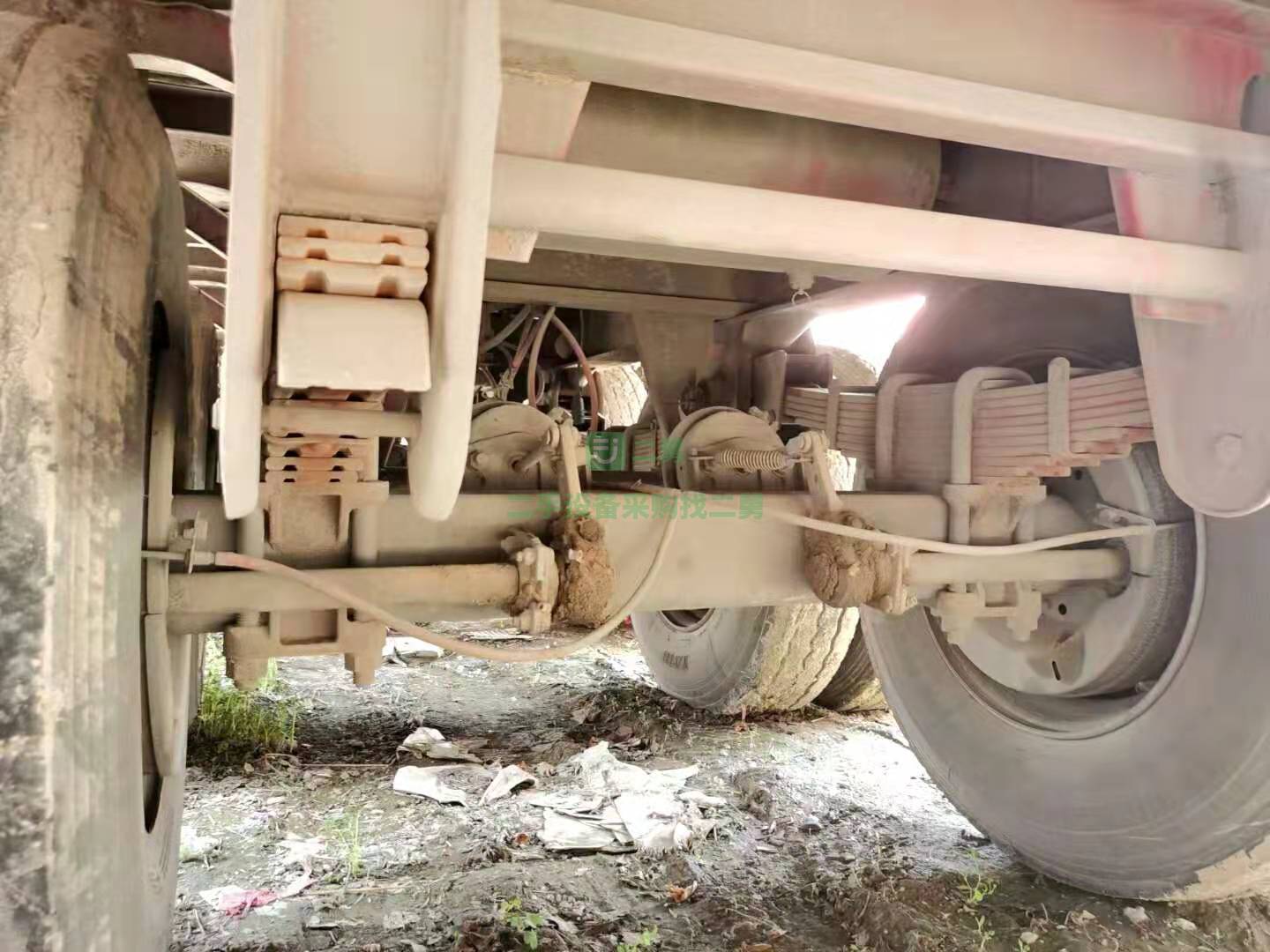 出售一臺中集華俊高低花籃半掛車，13米/2.5米/1.8米，16年4月