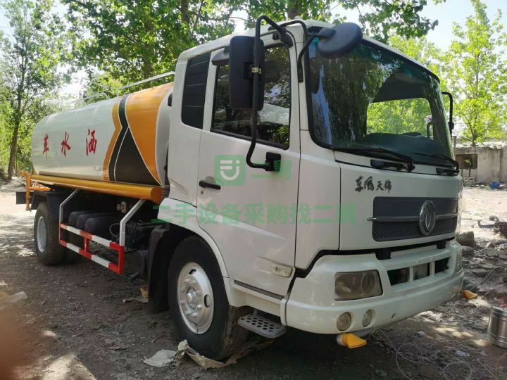 出售二手九成新的東風天錦12噸灑水車
