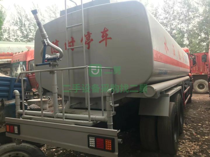 出售二手九成新的東風(fēng)天龍25噸灑水車