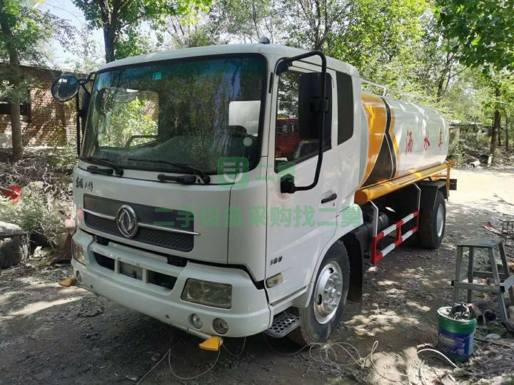 出售二手九成新的東風天錦12噸灑水車